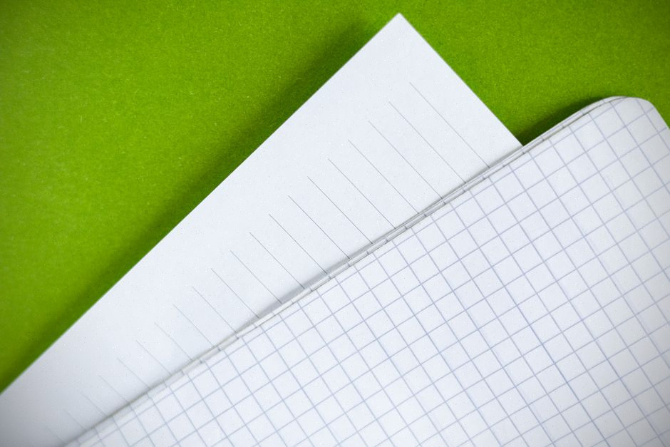 Préparation des fournitures scolaires avant la rentrée en août