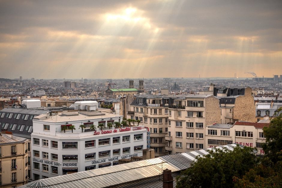 Analystes suivant les prix horaires de l’électricité sur le marché