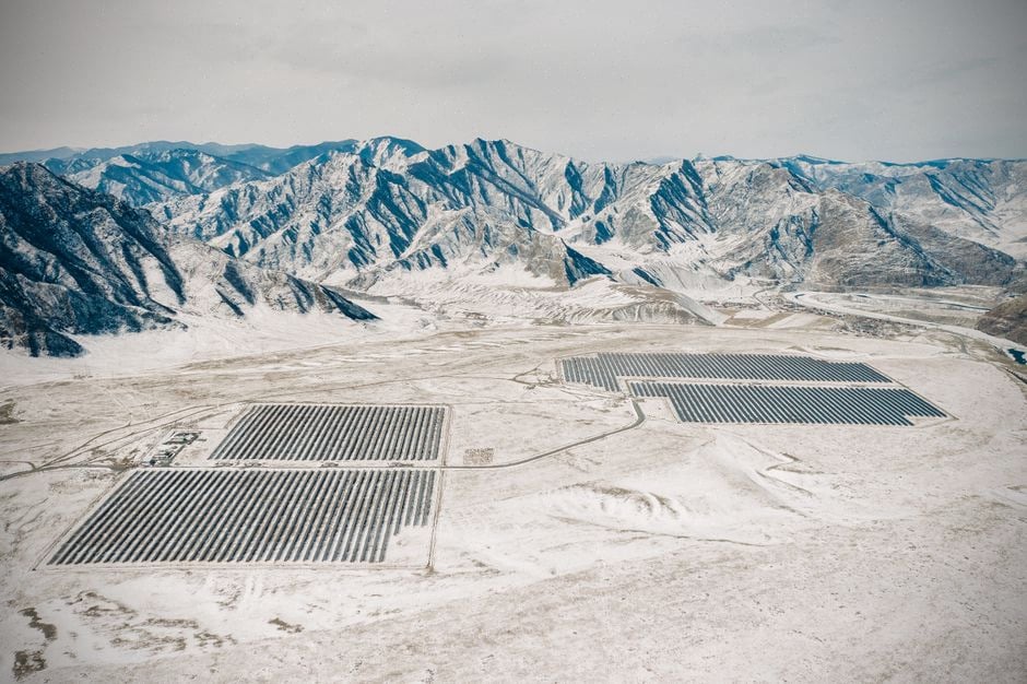 Site chinois de stockage d'énergie raccordé à un parc solaire